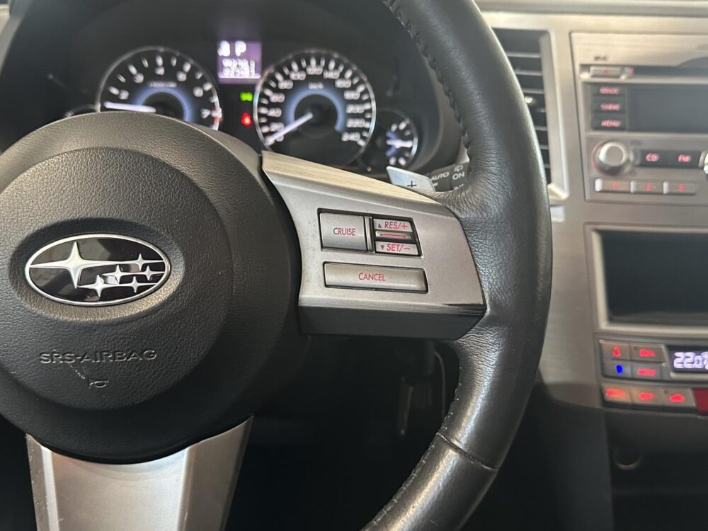 Subaru Legacy 16