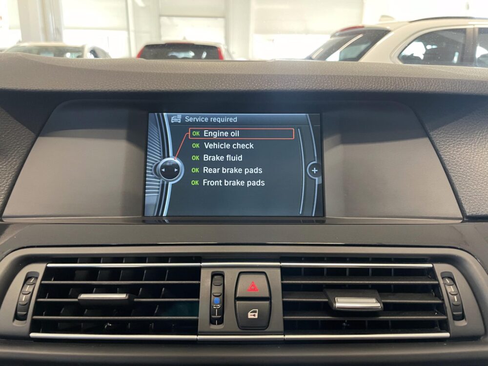 BMW 520 11