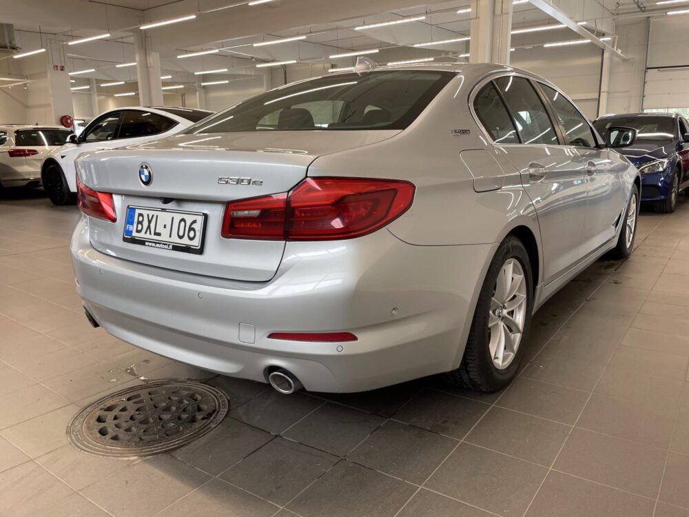 BMW 530 7