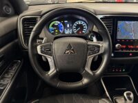 Mitsubishi Outlander PHEV 19