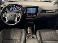Mitsubishi Outlander PHEV 17