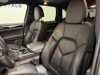 Porsche Cayenne 18