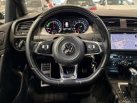 Volkswagen Golf 13