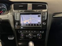 Volkswagen Golf 16