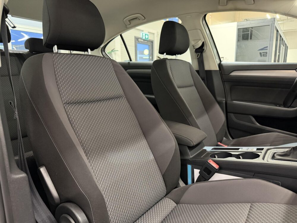 Volkswagen Passat 11