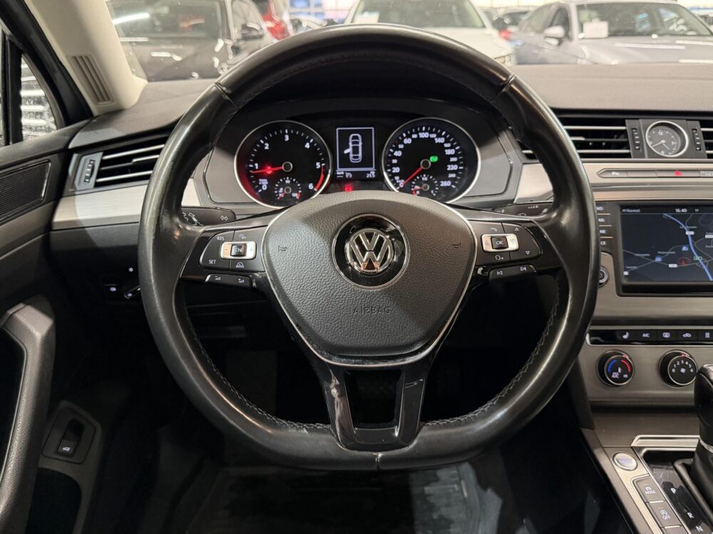 Volkswagen Passat 13
