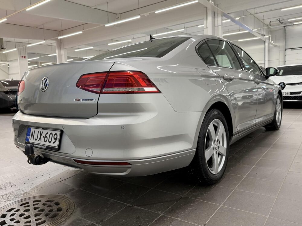 Volkswagen Passat 4