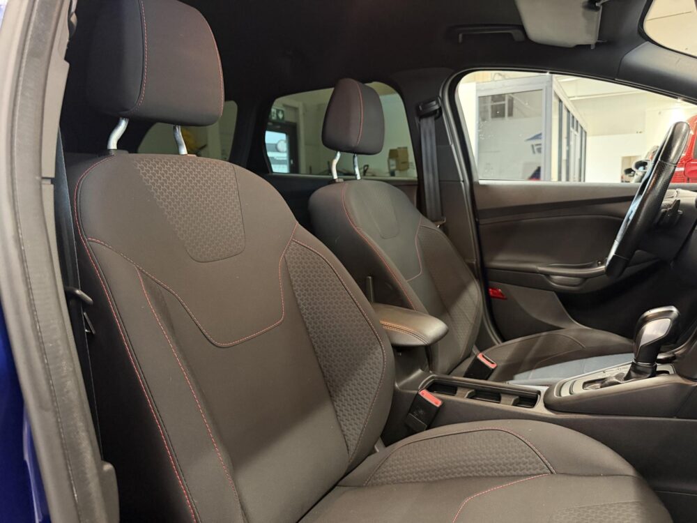 Ford Focus 11