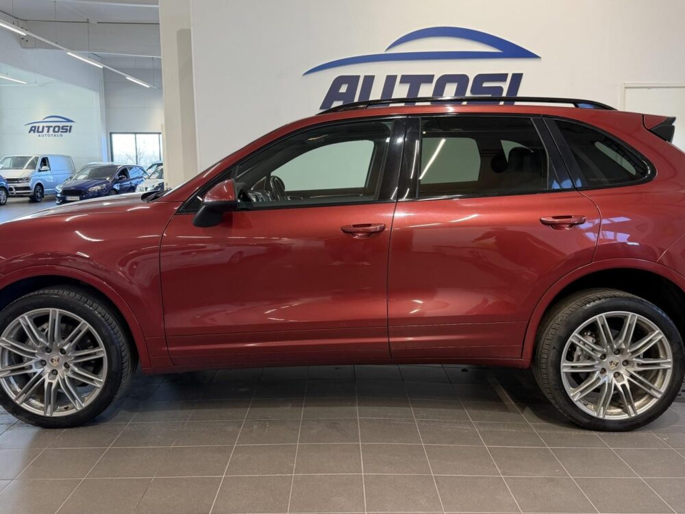 Porsche Cayenne 2