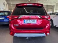 Mitsubishi Outlander PHEV 5
