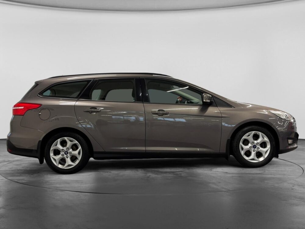 Ford Focus 6