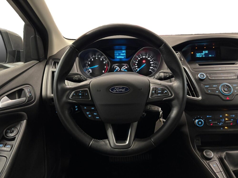 Ford Focus 13