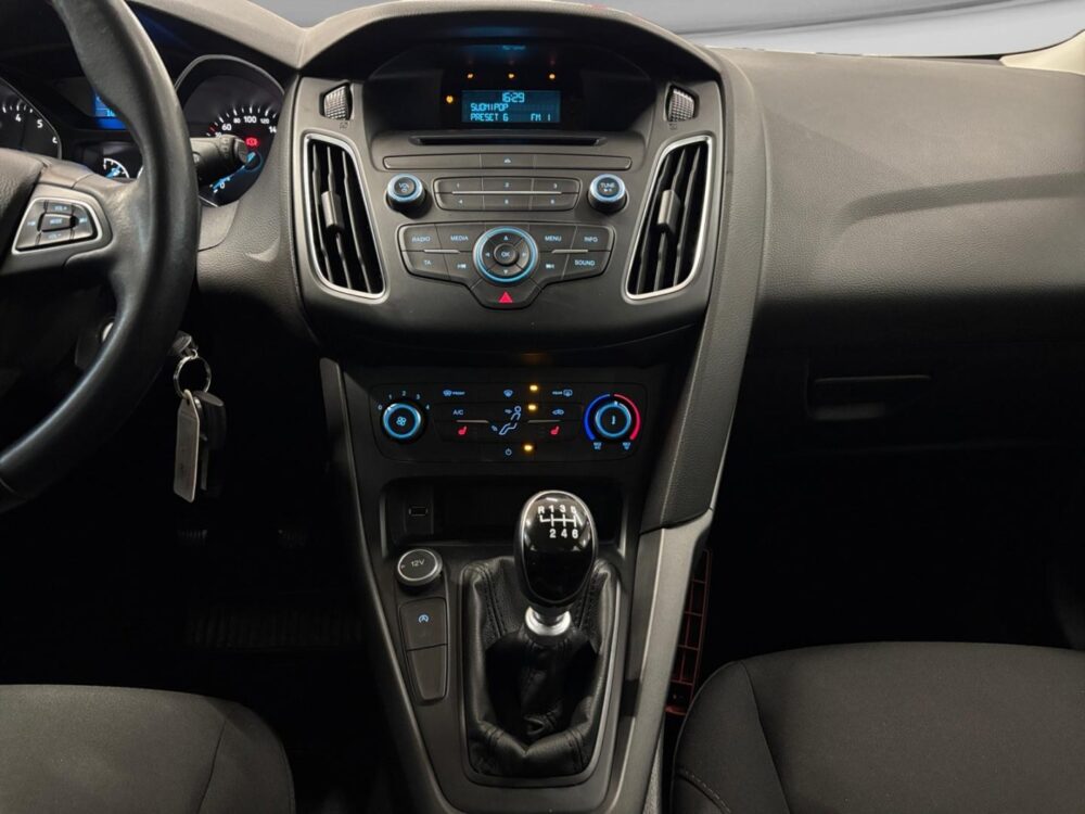 Ford Focus 15