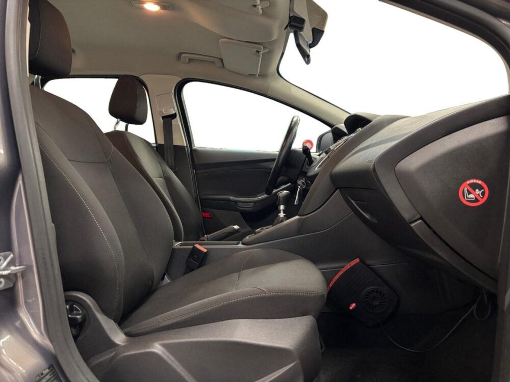 Ford Focus 11