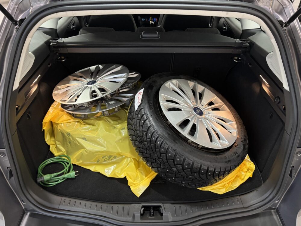 Ford Focus 16