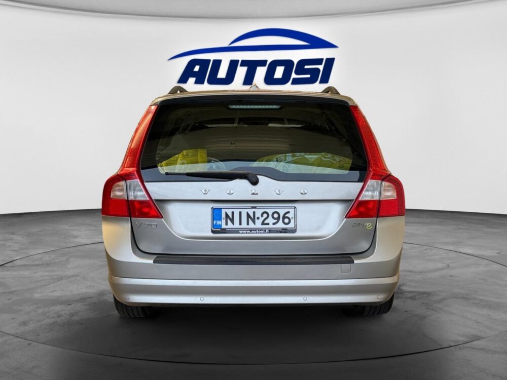 Volvo V70 4