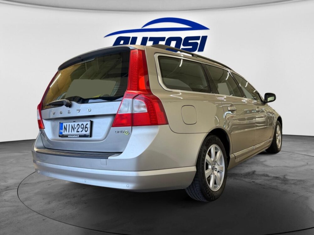 Volvo V70 5
