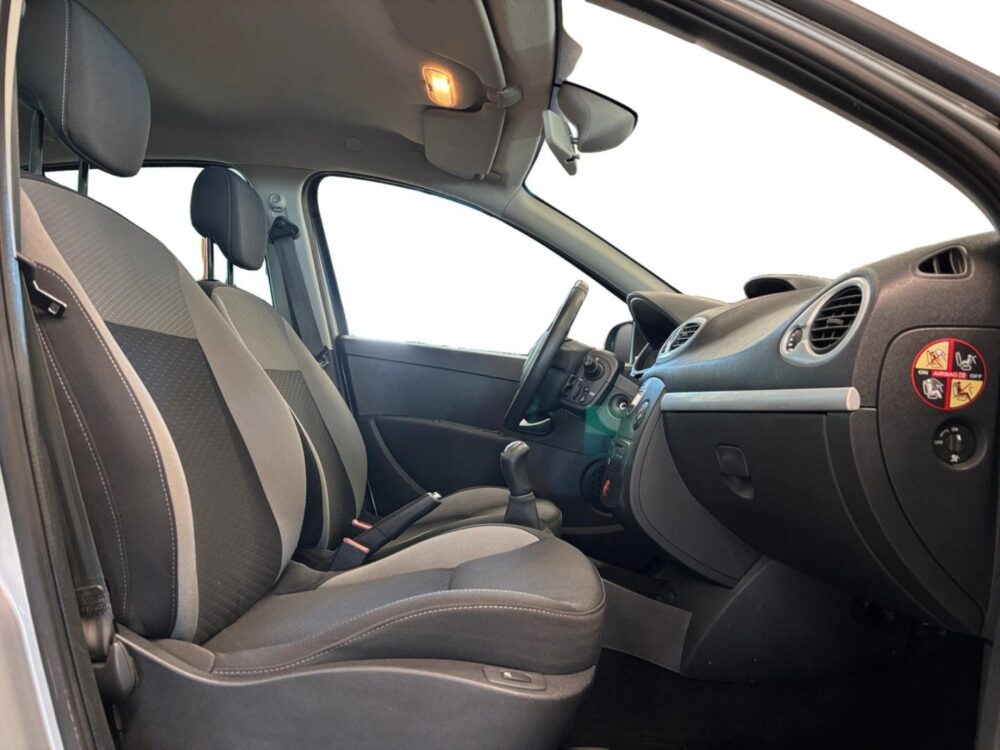 Renault Clio 15