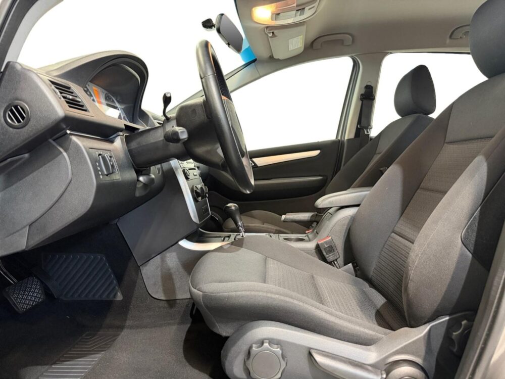 Mercedes-Benz B 9