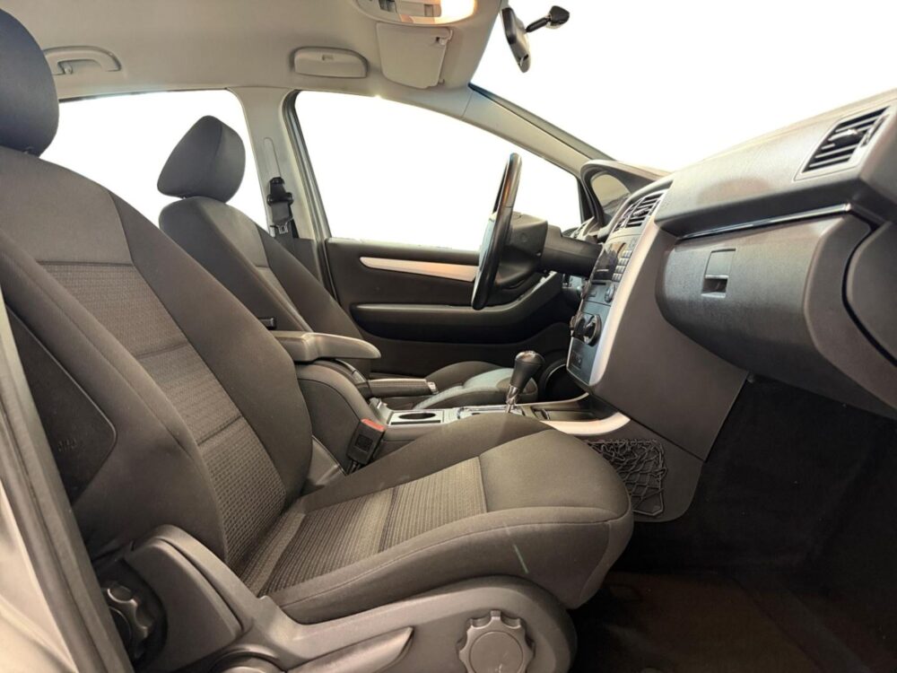 Mercedes-Benz B 14