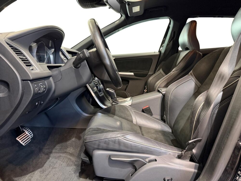 Volvo XC60 9