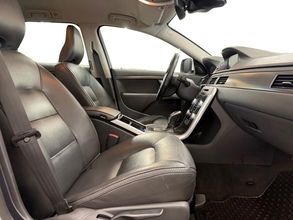 Volvo XC70 17