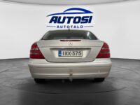 Mercedes-Benz E 4