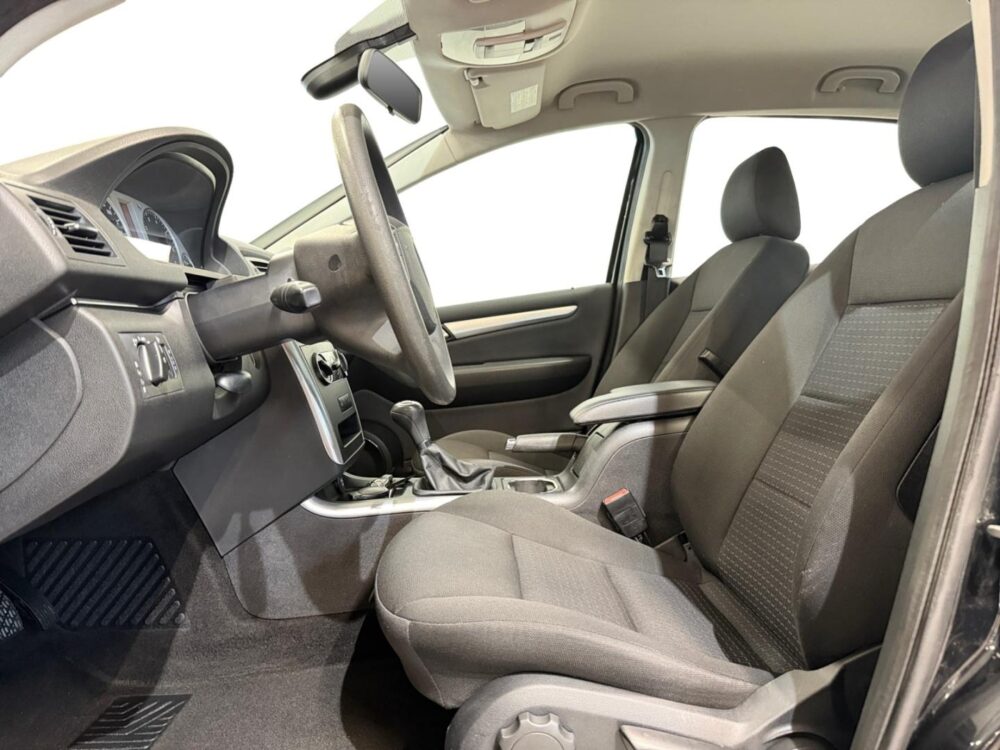 Mercedes-Benz B 9