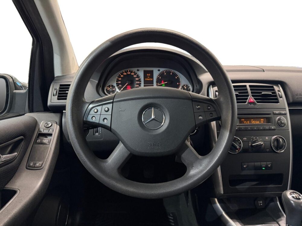 Mercedes-Benz B 10