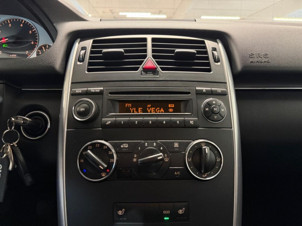 Mercedes-Benz B 16