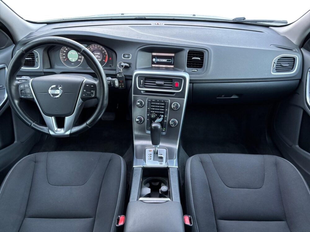 Volvo V60 13